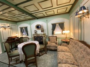 Life-Size Recreation of a 1st Class Suite on the Titanic