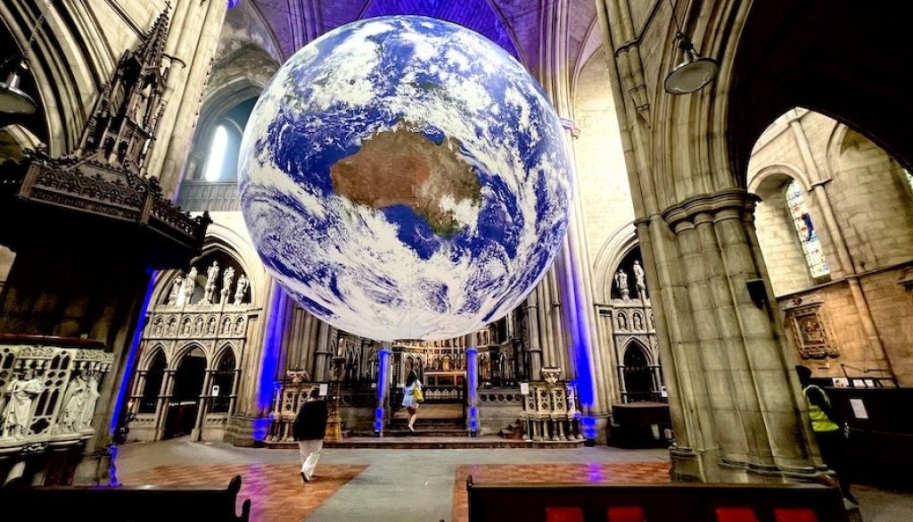 Luke Jerram- Gaia has Returned to London for a Limited Time Only
