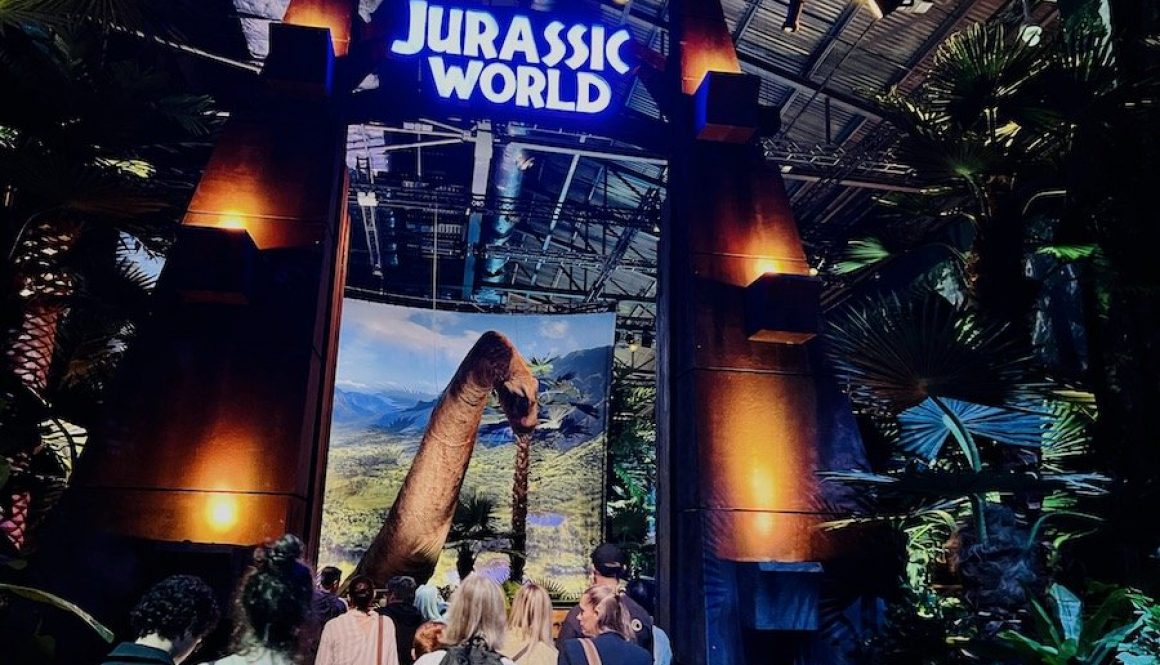 Get Closer to Dinosaurs than Ever Before - Jurassic World - The Experience