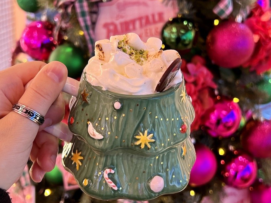 The Prettiest and Yummiest Hot Chocolates to Try this Winter