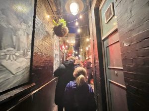 A Small Alleyway - Herstorical Tours
