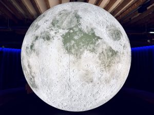 Luke Jerram - Museum of the Moon