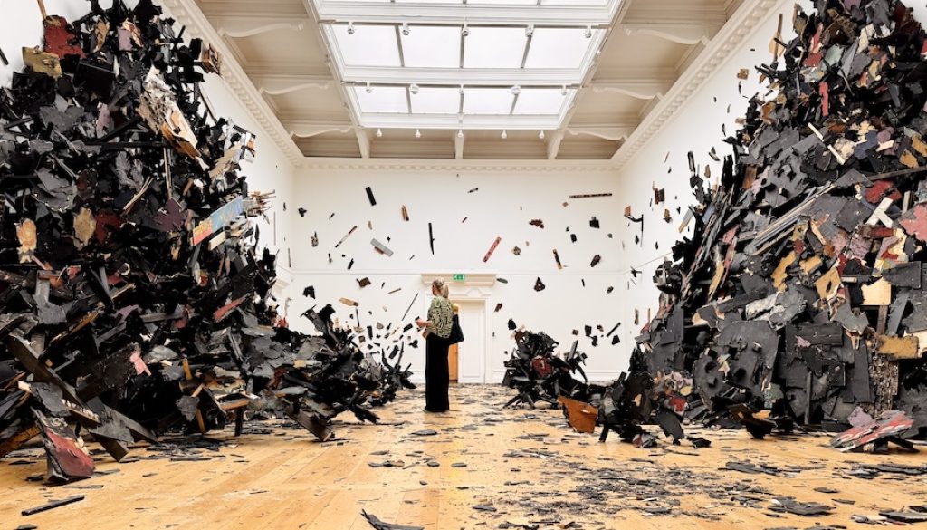 New Immersive Exhibition at South London Gallery – Leonardo Drew- UBIQUITY II New Immersive Exhibition at South London Gallery – Leonardo Drew- UBIQUITY II