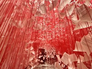 Chiharu Shiota- Threads of Life Exhibition at Hayward Gallery London