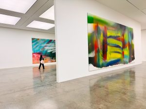 Large Scale Painintgs by Katharina Grosse at the White Cube London