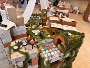 Playful Accessories at the It Begins with Yun Chinese Pop-Up in London
