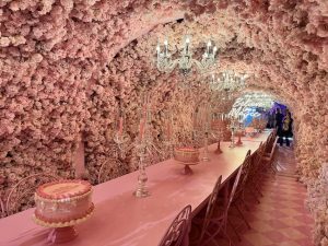 Flower Tunnel - Step Into Your Dreams - House of Dreamers London